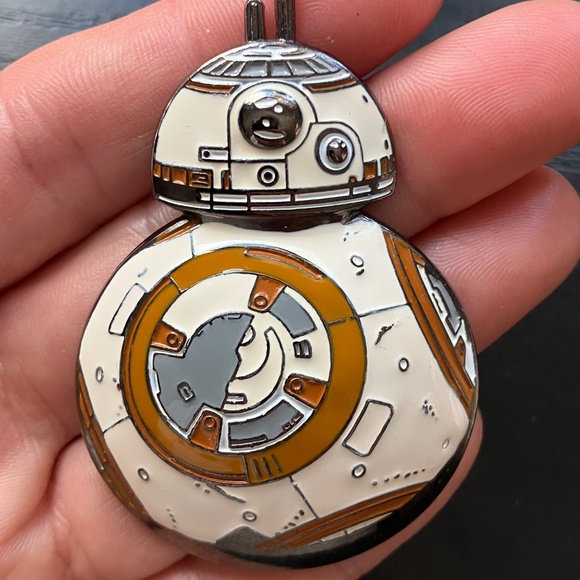 BB-8 3D Molded Pin LE 500 DSSH Star Wars: The Force Awakens 2015 Disney Droid - Picture 4 of 6